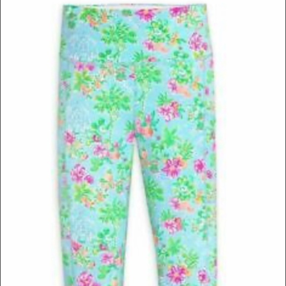 Brand New In Package Lilly Pulitzer large Disney Luxletic Leggings